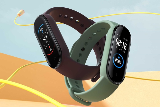 Ar trebui să fac upgrade la Xiaomi Mi Band 4 la Mi Band 5?